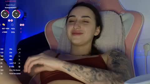 Snapshot of fairy_squirt chatting on 03/06/25, 08:52 Marrie online show from 03/06/25, 08:52