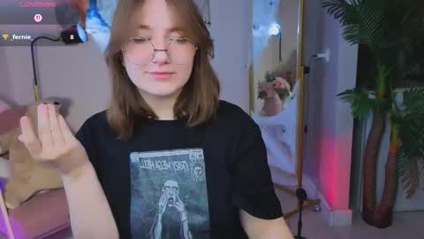 Snapshot of fairy_tara chatting on 10/24/25, 05:48 Tara online show from 10/24/25, 05:48