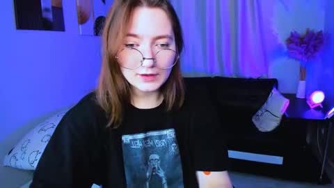 Snapshot of fairy_tara chatting on 11/18/25, 06:18 Tara online show from 11/18/25, 06:18