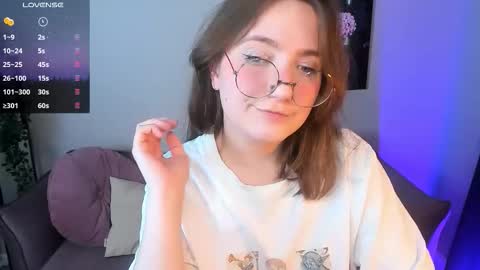 Snapshot of fairy_tara chatting on 12/04/25, 09:34 Tara online show from 12/04/25, 09:34