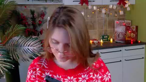 Snapshot of fairy_tara chatting on 12/19/25, 09:55 Tara online show from 12/19/25, 09:55