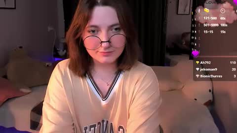 Snapshot of fairy_tara chatting on 03/08/26, 02:04 Tara online show from 03/08/26, 02:04