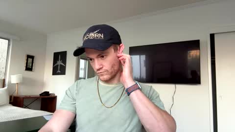 Snapshot of fairybae5 chatting on 01/28/25, 12:57 Travis online show from 01/28/25, 12:57