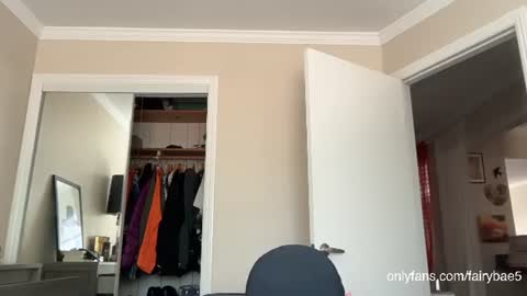 Travis online show from 06/17/26, 07:15