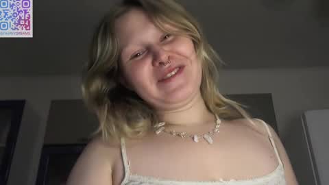 Arisha online show from 03/12/25, 06:11