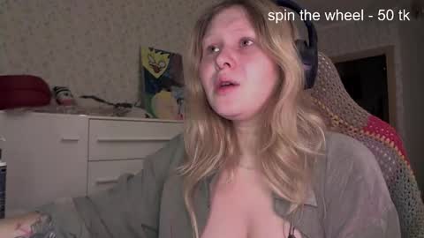 Arisha online show from 11/29/25, 02:20