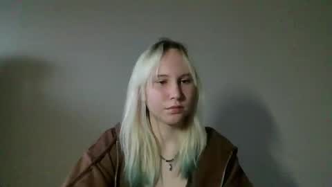 Snapshot of fairyfeller_ chatting on 10/16/25, 03:07 fairyfeller_ online show from 10/16/25, 03:07