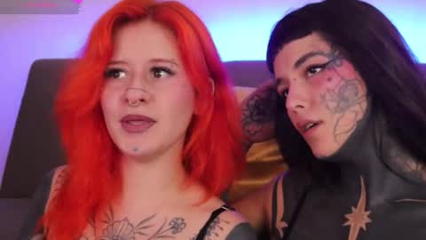 Snapshot of fairyflexxx chatting on 12/17/25, 01:28 Fairy online show from 12/17/25, 01:28