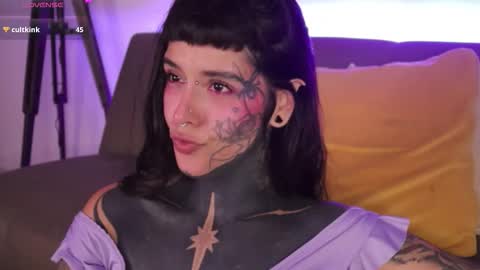 Snapshot of fairyflexxx chatting on 03/05/26, 01:56 Fairy online show from 03/05/26, 01:56