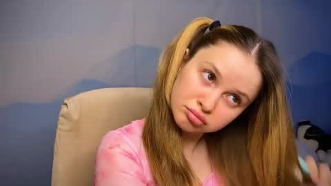 Snapshot of fairyilona chatting on 02/17/26, 10:34 Ilona online show from 02/17/26, 10:34