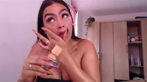 fairylatin online show from 01/19/25, 03:21