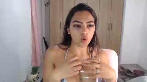 fairylatin online show from 02/07/25, 01:04