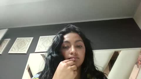 fairylatin online show from 04/21/26, 01:42