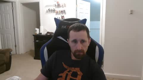 falcn2001 online show from 01/20/25, 04:10