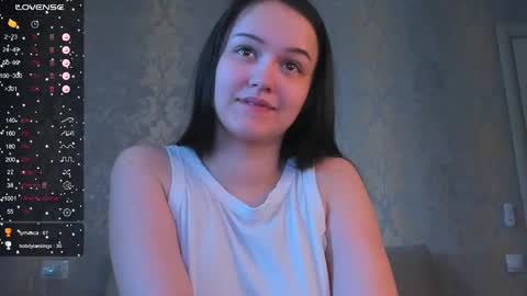 Snapshot of falcon_baby chatting on 03/12/25, 06:29 falcon baby online show from 03/12/25, 06:29