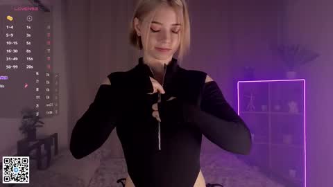 Emilia online show from 02/01/25, 04:24