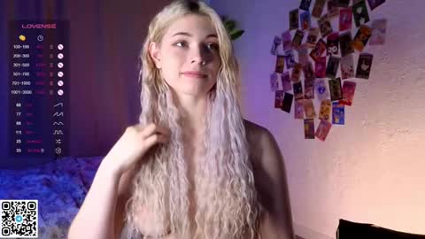 Emilia online show from 02/19/25, 07:17