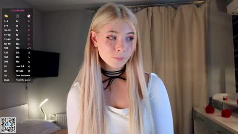 Emilia online show from 03/12/25, 10:16