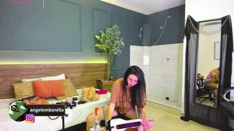 Megan    630  1330 -5 online show from 02/13/26, 12:01