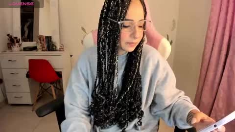 Snapshot of fallenangel_g chatting on 12/18/24, 11:34 Fallen Angel online show from 12/18/24, 11:34