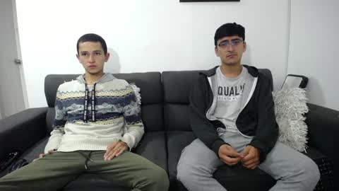 Snapshot of fallgays chatting on 01/04/25, 11:59 FallGays online show from 01/04/25, 11:59