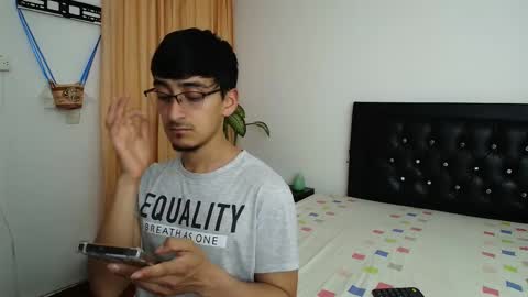 Snapshot of fallgays chatting on 12/18/25, 11:33 FallGays online show from 12/18/25, 11:33