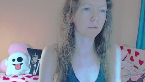 Snapshot of fanatka chatting on 03/23/26, 01:09 BUNNYGal online show from 03/23/26, 01:09