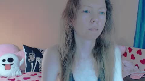 Snapshot of fanatka chatting on 03/24/26, 04:28 BUNNYGal online show from 03/24/26, 04:28