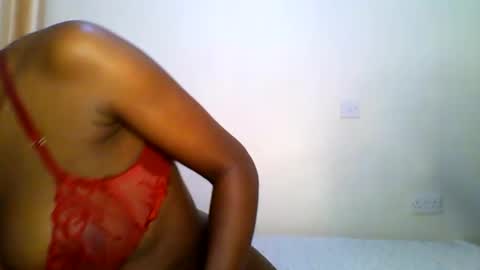 Snapshot of fancyfingers_ chatting on 06/11/26, 02:22 fancyfingers1 online show from 06/11/26, 02:22