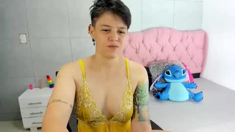 FANNY online show from 09/19/25, 04:14