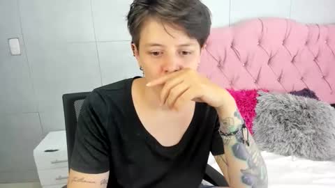 FANNY online show from 11/01/25, 07:32