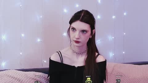 Kim online show from 01/27/25, 10:27