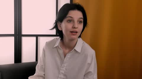 Snapshot of fannyharber chatting on 12/02/24, 07:25 Mia online show from 12/02/24, 07:25