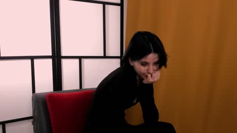 Snapshot of fannyharber chatting on 12/03/24, 01:32 Mia online show from 12/03/24, 01:32