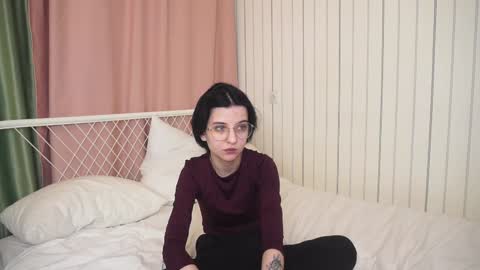 Snapshot of fannyharber chatting on 12/09/24, 07:50 Mia online show from 12/09/24, 07:50