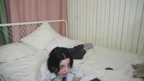 Snapshot of fannyharber chatting on 12/11/24, 03:26 Mia online show from 12/11/24, 03:26