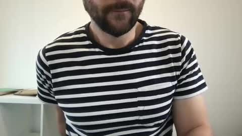 Snapshot of fantacyland chatting on 10/02/25, 07:48 Alex online show from 10/02/25, 07:48