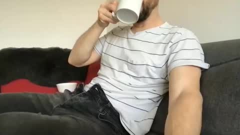 Snapshot of fantacyland chatting on 11/06/25, 12:06 Alex online show from 11/06/25, 12:06