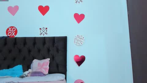 Snapshot of fantastic_asians2 chatting on 02/13/26, 08:49 Ale online show from 02/13/26, 08:49