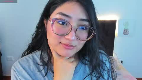 Snapshot of fantastic_asians2 chatting on 04/14/26, 07:53 Ale online show from 04/14/26, 07:53