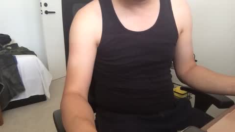 Snapshot of fantasticbake1 chatting on 01/08/26, 02:25 fantasticbake1 online show from 01/08/26, 02:25