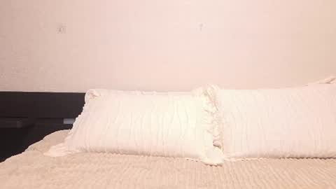 Snapshot of fantasy_moonlight chatting on 06/29/26, 11:21 fantasy_moonlight online show from 06/29/26, 11:21