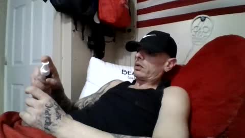 Snapshot of fantasydesire83 chatting on 03/15/26, 09:21 fantasydesire83 online show from 03/15/26, 09:21