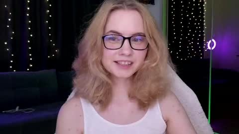 Snapshot of fantasymaria chatting on 05/21/26, 06:48 my name is Masha online show from 05/21/26, 06:48