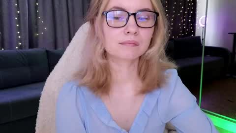 Snapshot of fantasymaria chatting on 05/22/26, 06:53 my name is Masha online show from 05/22/26, 06:53