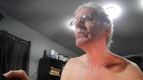 fantasyresort online show from 02/03/25, 04:04