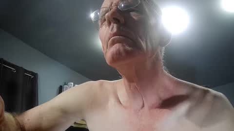 fantasyresort online show from 10/21/25, 03:07