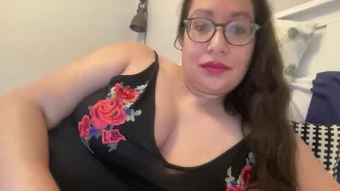 Snapshot of farahday chatting on 09/25/25, 09:46 Farah online show from 09/25/25, 09:46