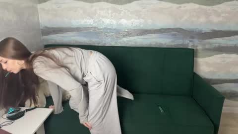 Anna Scovich online show from 10/16/25, 12:39