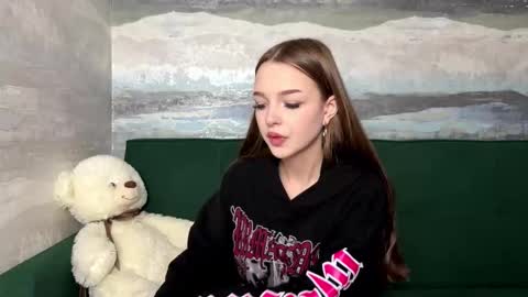 Anna Scovich online show from 11/05/25, 12:38